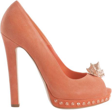 Alexander Mcqueen Shell Skull Peeptoe Pump in Orange (coral) - Lyst