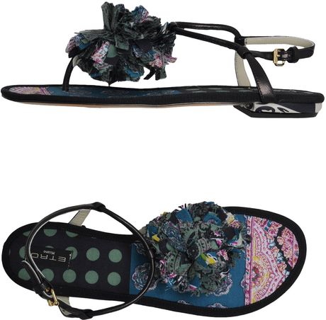 Etro Flip Flops in Black - Lyst