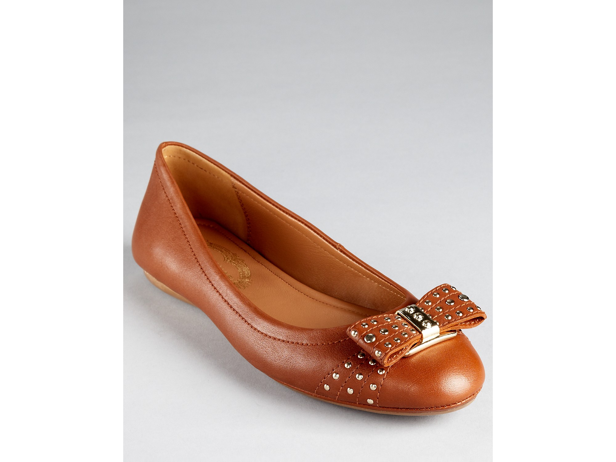 Elie Tahari Flats Dalia Ballet in Brown (tan) Lyst