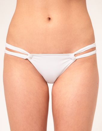 Charlie By Matthew Zink Low Rise Bikini Bottom - Lyst