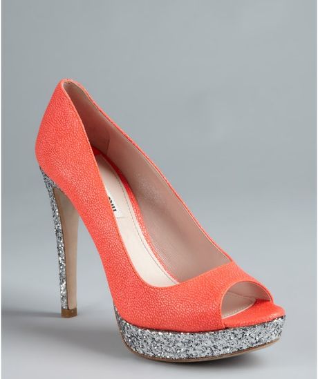 miu miu leather platform pumps