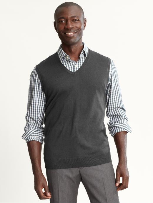 Banana Republic Solid Sweater Vest in Gray for Men (dark charcoal gray