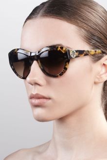 Tory Burch Rounded Cateye Sunglasses - Lyst