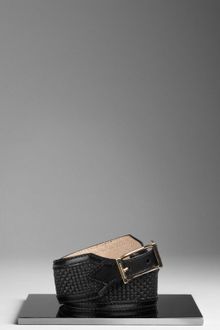 Burberry Double Buckle Textured Leather Belt - Lyst