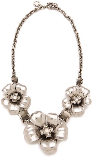 Marc By Marc Jacobs Marc Flowers Short Flower Necklace in Silver (argento) - Lyst