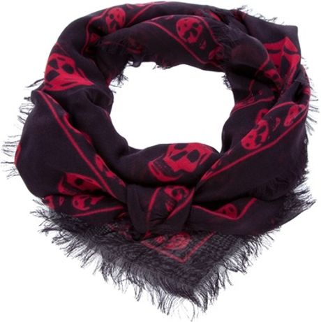 Alexander Mcqueen Skull Print Pashmina in Purple - Lyst