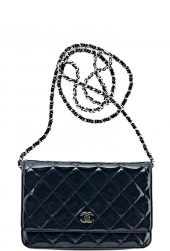 Chanel VintageNavy Quilted Patent Wallet On A Chain - Lyst