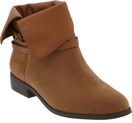 Old Navy Foldover Sueded Ankle Boots in Brown