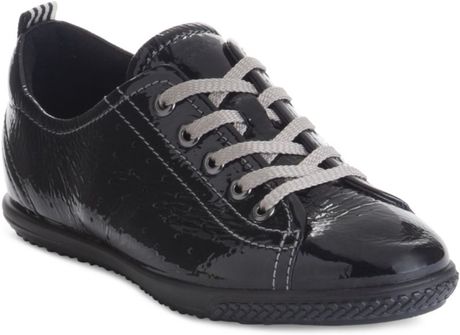 spin shoes sneakers
