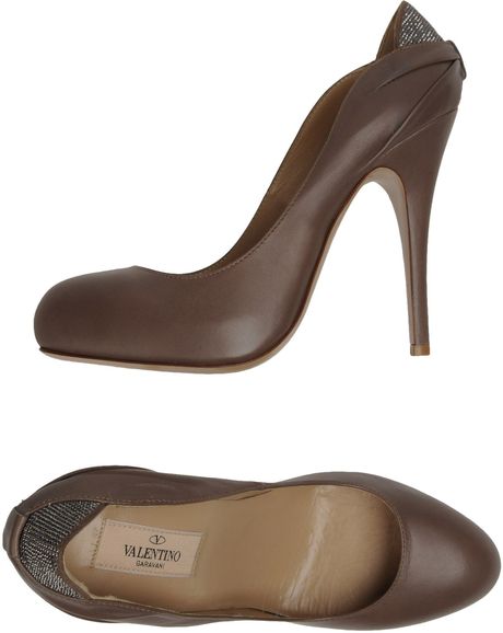 Valentino Platform Pumps in Brown (grey) - Lyst