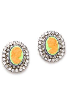 Tom Binns Cameo Jobim Pearl Crystal Earrings - Lyst