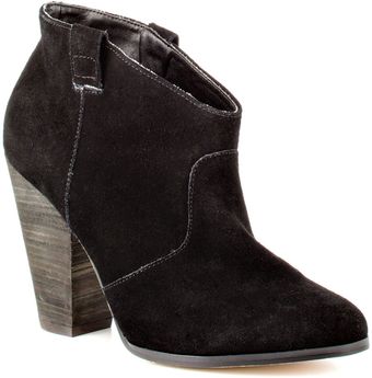 Charles By Charles David Striker Suede - Lyst