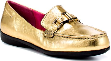 Isaac Mizrahi Cady Leather in Gold - Lyst