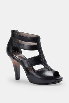 Söfft Pabla Peep Toe Sandal - Lyst