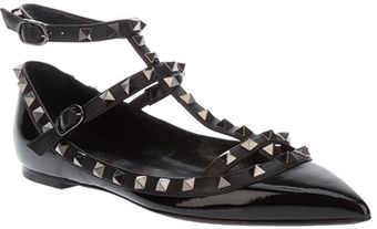 Valentino Stud Detailed Pointed Pump - Lyst