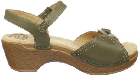 Dansko Dansko Womens Sara Waxy Sandal in Green (chino) | Lyst