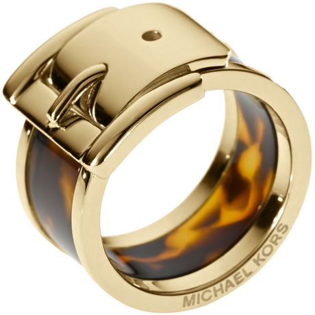 Michael Kors Large Buckle Ring Golden in Gold (6) - Lyst