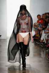 Jeremy Scott Spring 2013 Runway Look 29