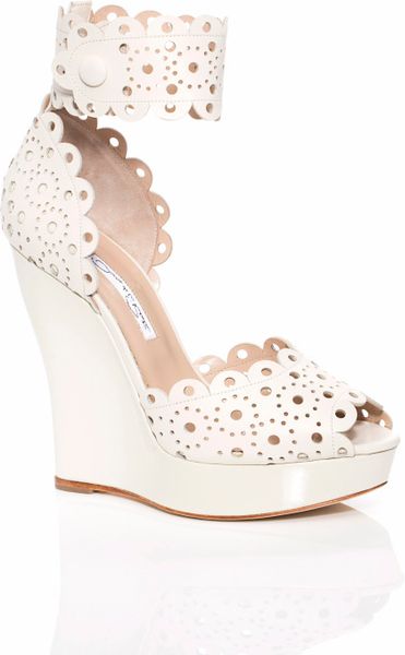 Oscar De La Renta Ss Harriet Wedge in Beige (ivory) - Lyst