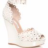 Oscar De La Renta Ss Harriet Wedge in Beige (ivory) - Lyst