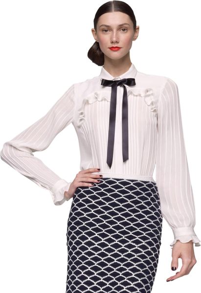 Oscar De La Renta Long Sleeve Tie Blouse in Beige (ivory) - Lyst