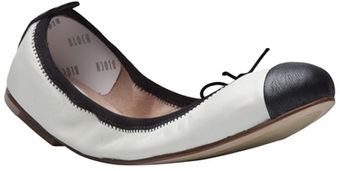 Bloch Classical Pearl Ballerina Flat - Lyst