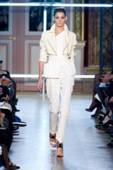 Roland Mouret Spring 2013 Runway Look 26