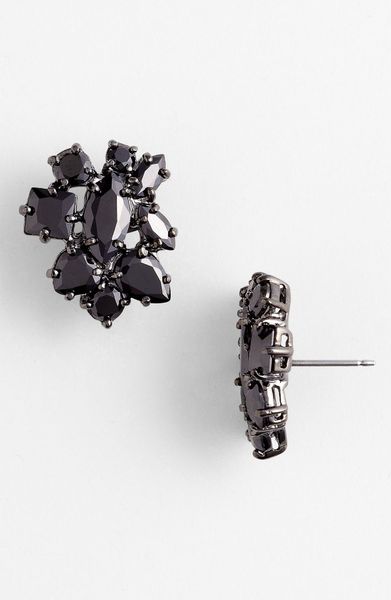 Givenchy Petal Large Stud Earrings in Black (jet/ hematite) - Lyst