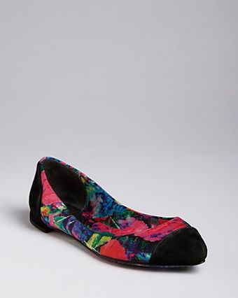 B Brian Atwood Pointed Toe Cap Toe Ballet Flats Avignon - Lyst