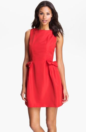 Taylor Dresses Bow Detail Woven Shift Dress - Lyst