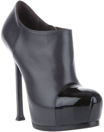 Yves Saint Laurent Two Tone Platform Pump - Lyst