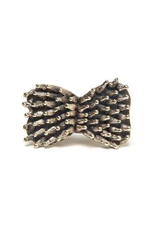 Anndra Neen Bow Ring - Lyst