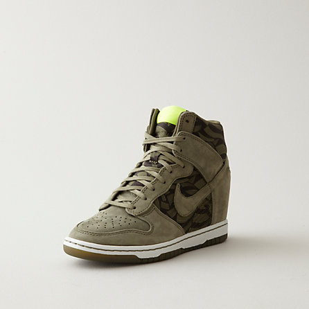 nike dunk sky high liberty