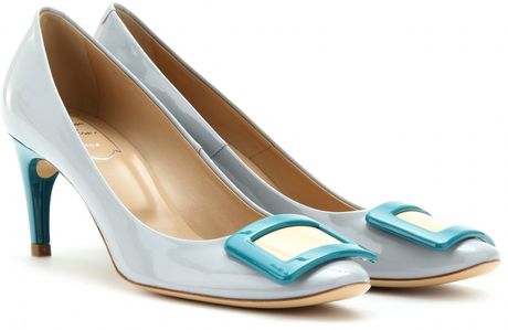 roger vivier belle de nuit patent leather pumps