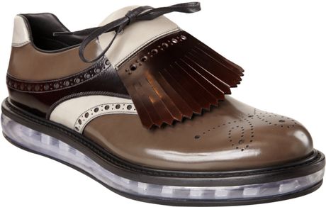 golf shoes with tassels