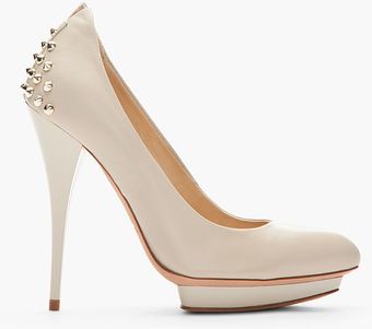McQ by Alexander McQueen Beige Leather Gold Studded Pumps - Lyst