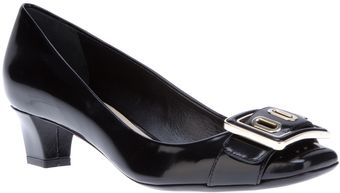 Dior Buckle Detail Pump - Lyst