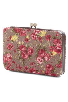 ModCloth Worth Every Scent Wallet in Tan - Lyst