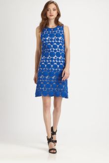 Alice + Olivia Dot Sleeveless Shift Dress - Lyst