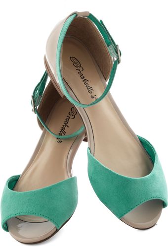 ModCloth Boardwalk Brunch Flat in Ice - Lyst