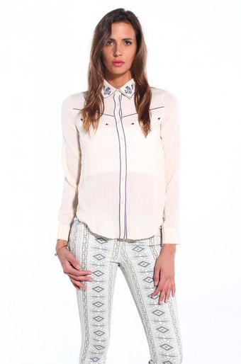 Akira Embroidered Detail Blouse - Lyst