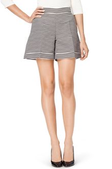 Oscar de la Renta Pleat Front Shorts - Lyst