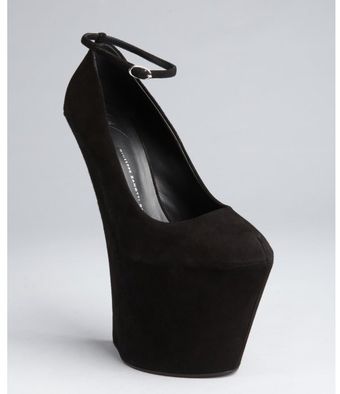 Giuseppe Zanotti Black Suede Ankle Strapped Sculpted Wedge Pumps - Lyst