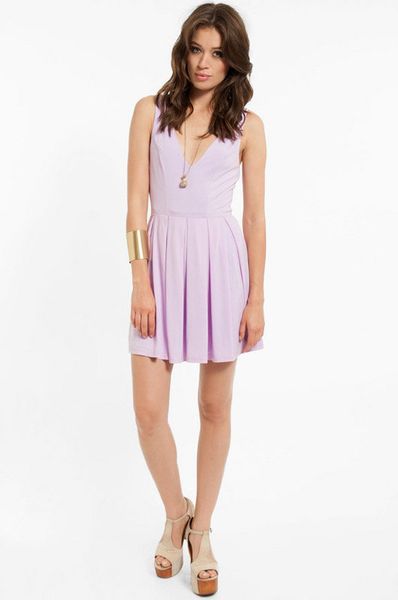 Tobi Deep V Skater Dress in Purple (lilac)