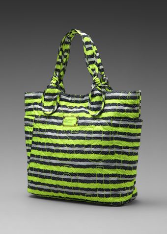 Marc By Marc Jacobs Pretty Nylon Anemone Medium Tote in Safety Yellow Multi - Lyst