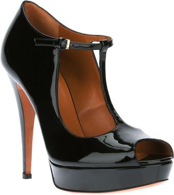 Gucci Tbar Sandals - Lyst