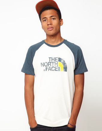 The North Face T-shirt with Raglan Contrast Sleeves - Lyst