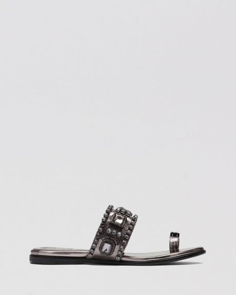 Vince Camuto Sandals Analisa Jeweled Toe Ring Slide Flat in Black ...