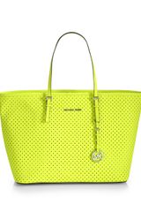  Medium Travel Tote Bag