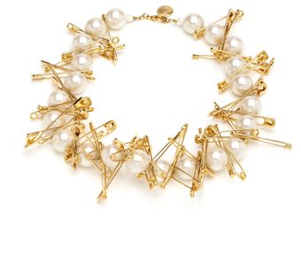 Tom Binns Large Single Strand Of Pearls Necklace with Large Safety Pins - Lyst